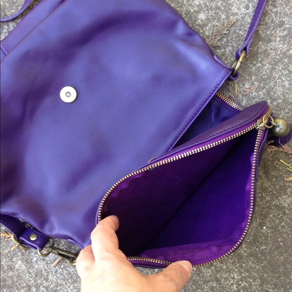 Purple Leather Crossbody Bag - Picture 5 of 6